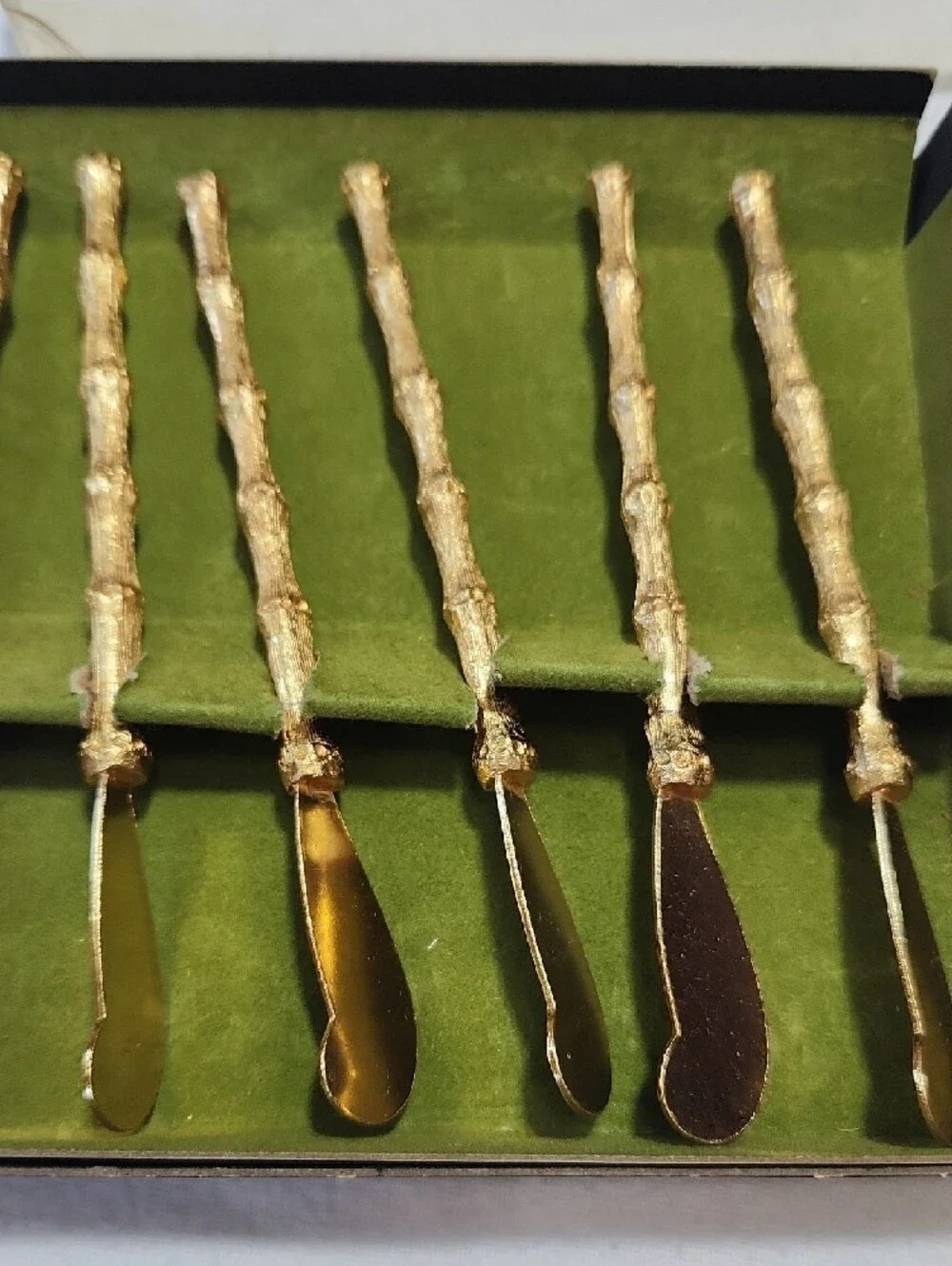 Appetizer Set Of 8 Knives And 3 Forks